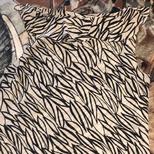 Sleeveless sheer dress top